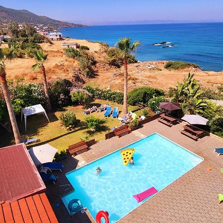 Kanalli Apartments Pomos Luaran gambar