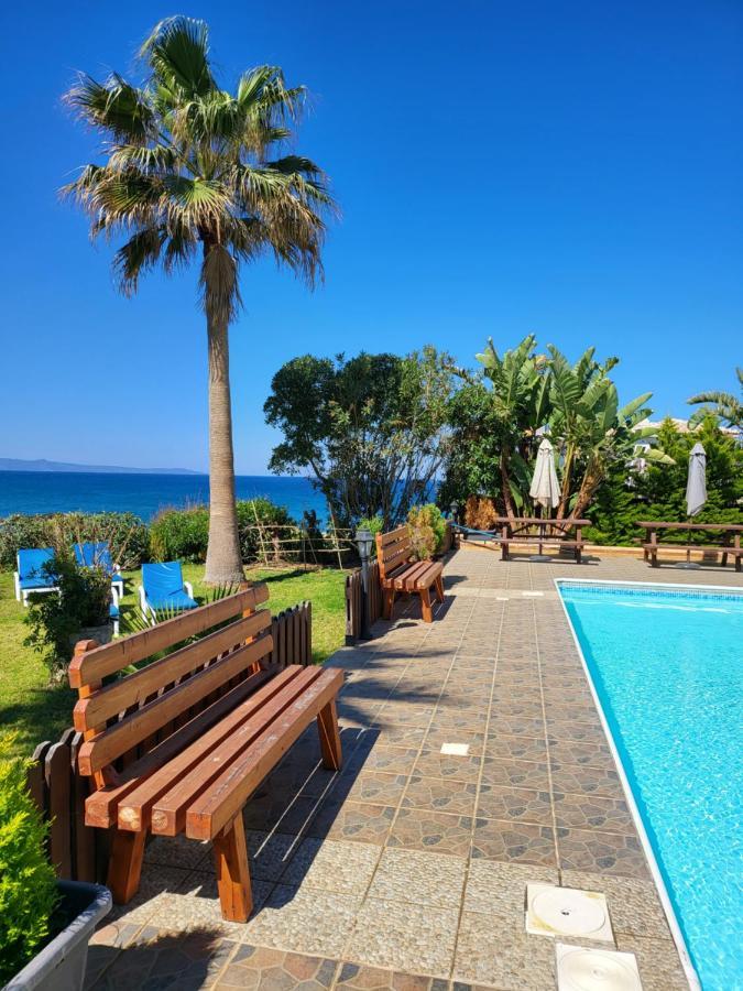 Kanalli Apartments Pomos Luaran gambar