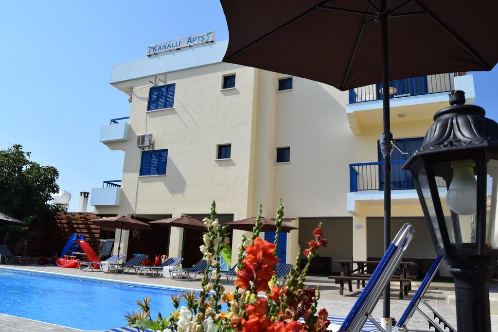 Kanalli Apartments Pomos Luaran gambar