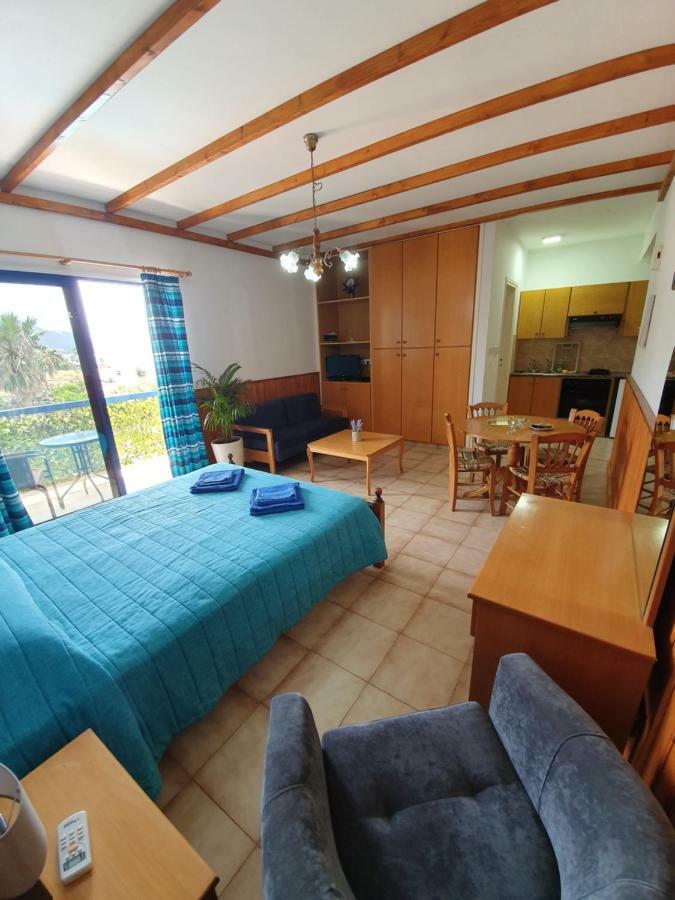 Kanalli Apartments Pomos Luaran gambar