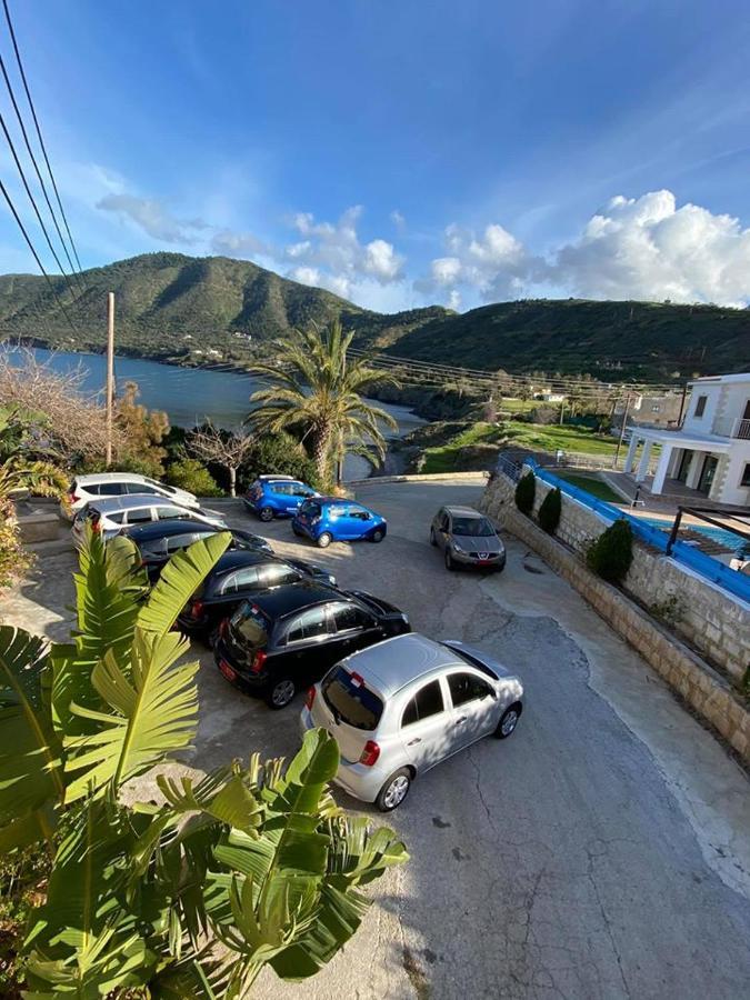 Kanalli Apartments Pomos Luaran gambar